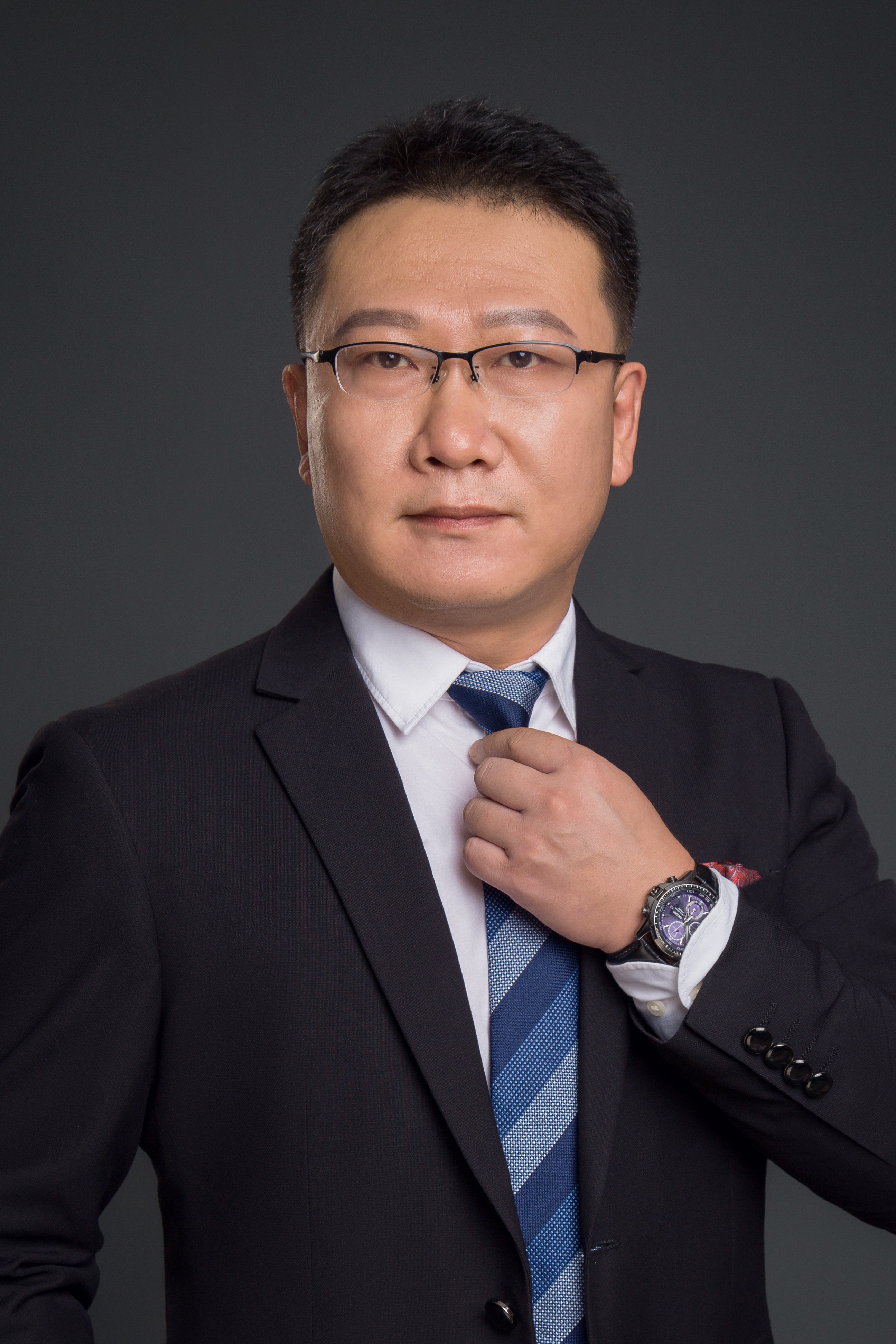 张雪冬